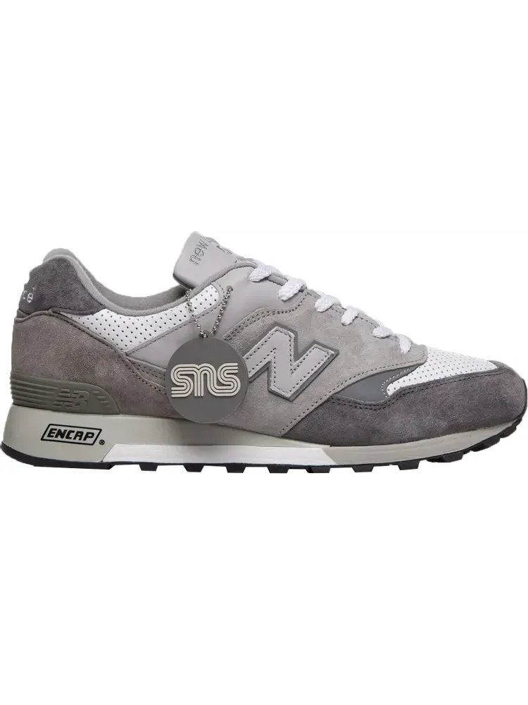 Кроссовки New Balance Sneakersnstuff x Milkcrate Athletics x 577 — изображение 1 из 1, серый