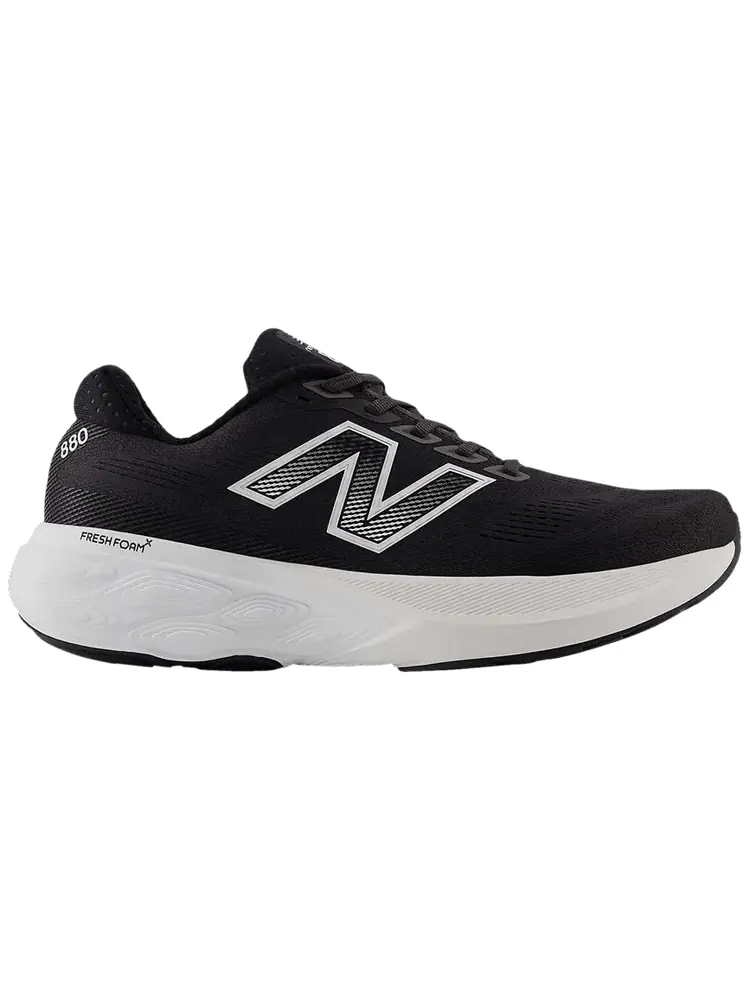 Кроссовки New Balance Fresh Foam X 880v15 'Black White Reflection' — изображение 1 из 1, черный белый