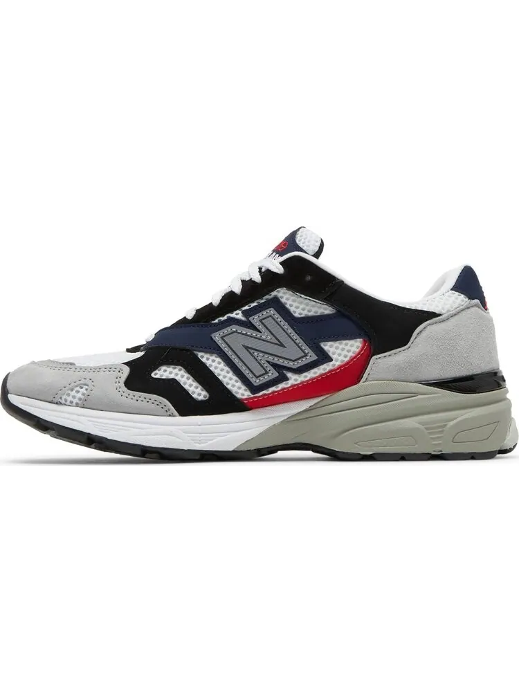 Кроссовки New Balance 920 Made In England 'Grey Black' — изображение 3 из 8, серый