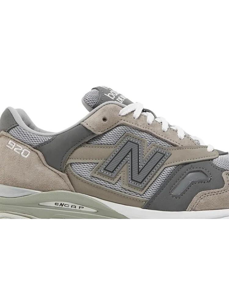 Кроссовки New Balance 920 Made in England 'Grey' — изображение 2 из 8, серый