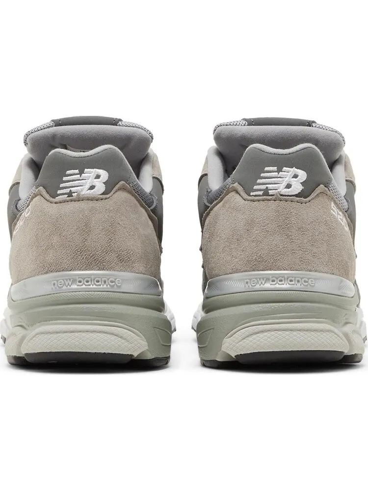 Кроссовки New Balance 920 Made in England 'Grey' — изображение 6 из 8, серый