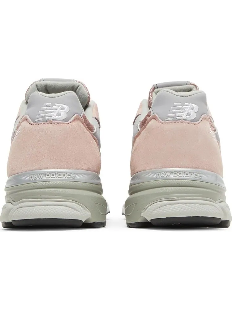 Кроссовки New Balance 920 Made in England 'Pink Grey' — изображение 6 из 8, розовый