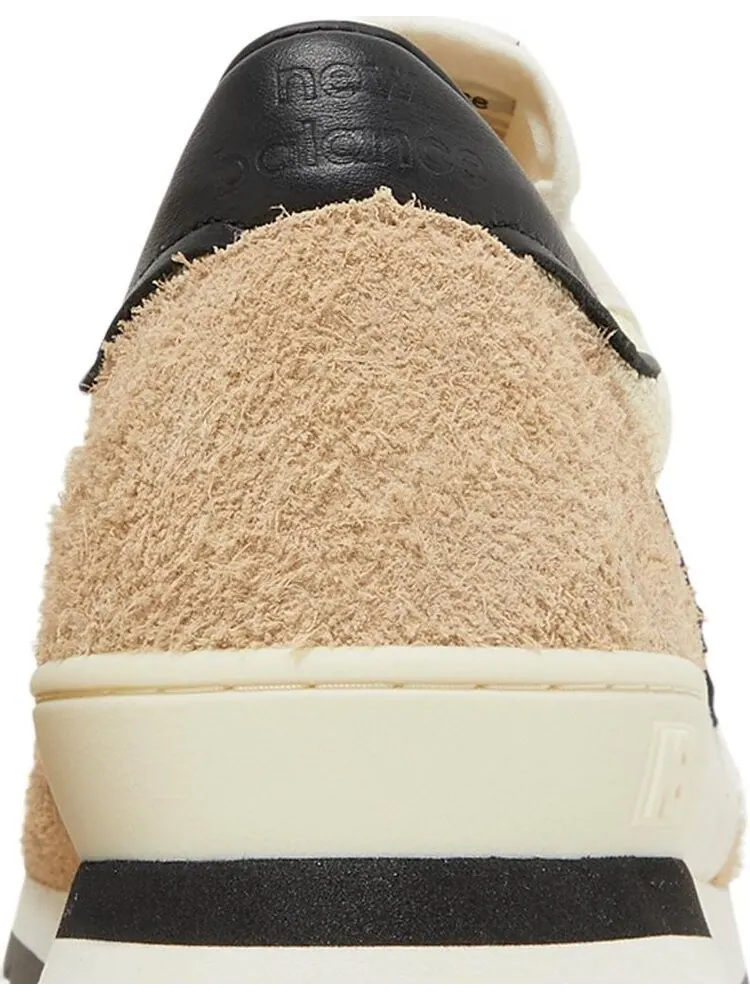 Кроссовки New Balance Teddy Santis x 990v1 Made in USA 'Incense' — изображение 7 из 8, загар