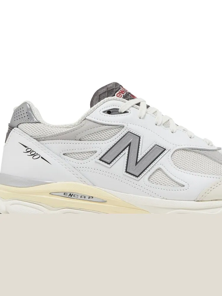 Кроссовки New Balance Teddy Santis x 990v3 Made in USA 'Sea Salt' — изображение 2 из 8, белый