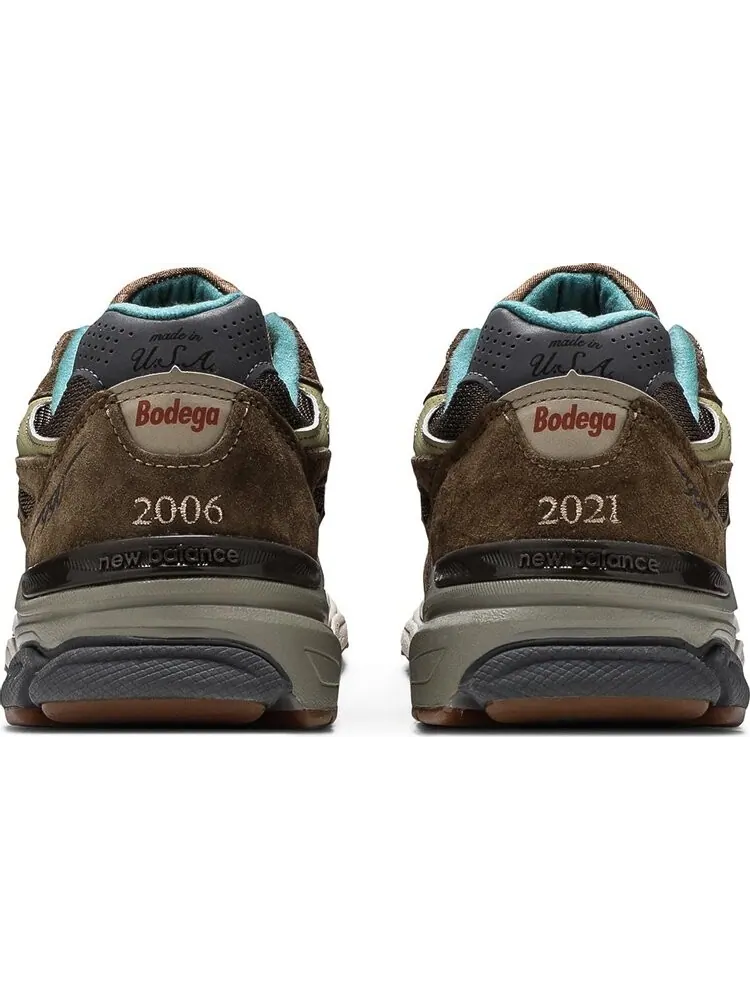 Кроссовки New Balance 990v3 Bodega 'Anniversary' (Made in USA) — изображение 6 из 8, коричневый