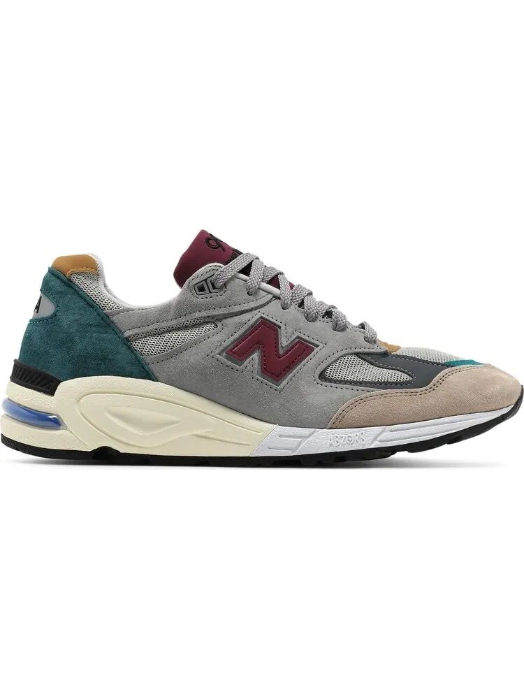 Кроссовки New Balance 990v2 Made in USA 'Grey Multi' — изображение 1 из 8, серый