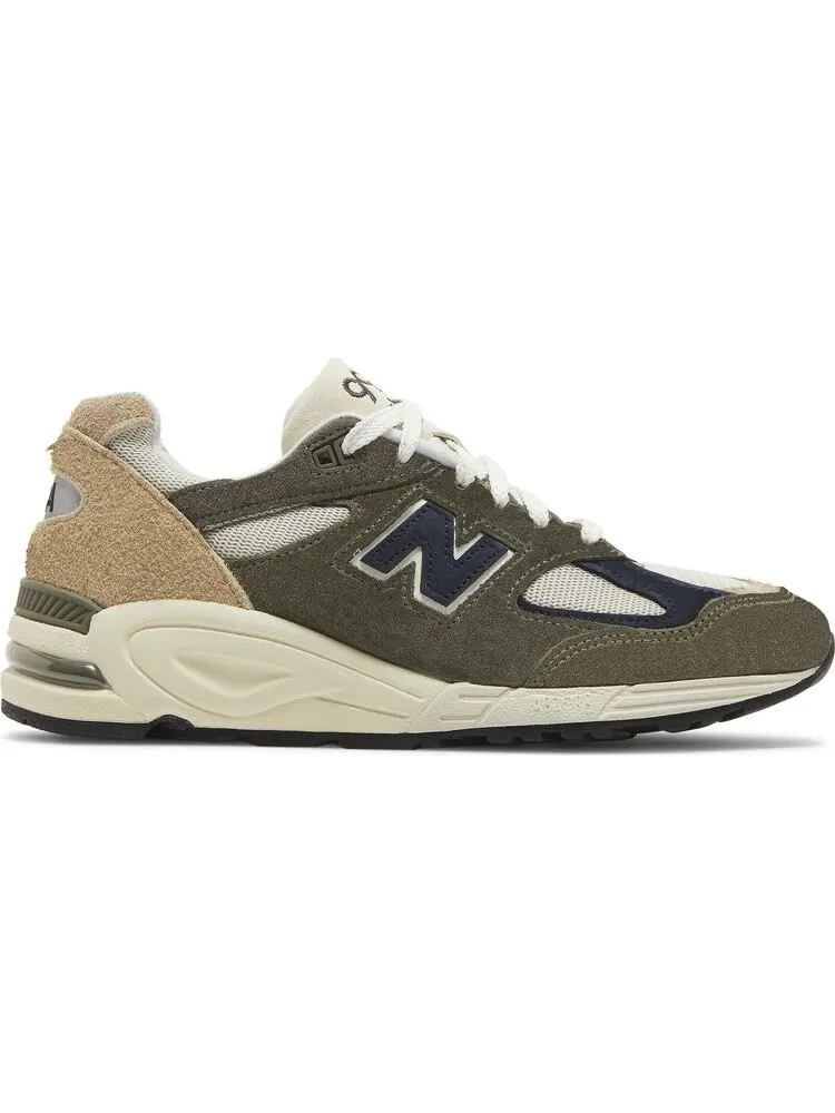 Кроссовки New Balance Teddy Santis x 990v2 Made in USA 'Grey' — изображение 1 из 8, серый