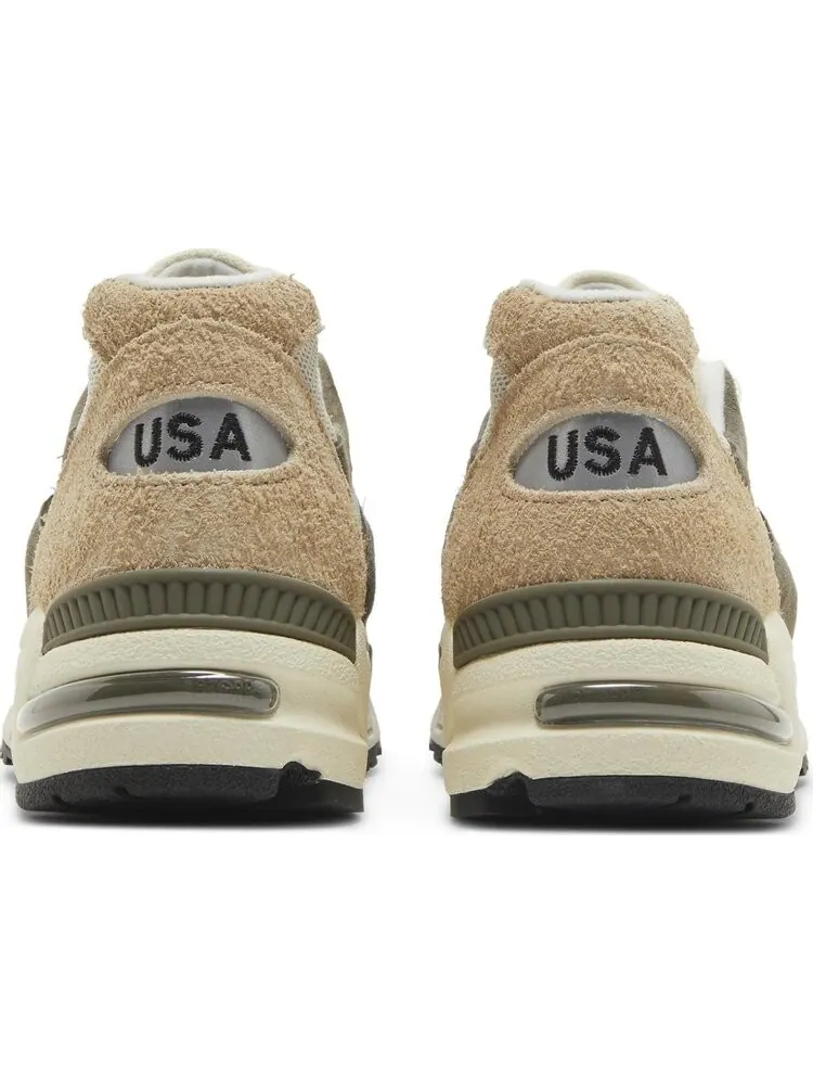 Кроссовки New Balance Teddy Santis x 990v2 Made in USA 'Grey' — изображение 6 из 8, серый