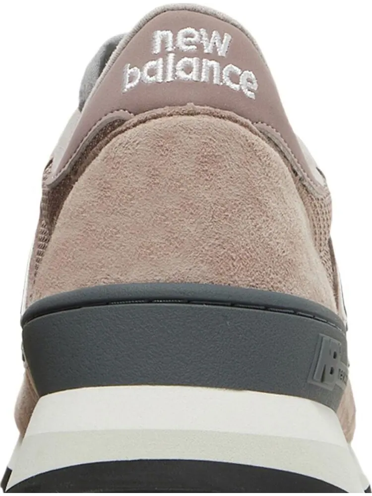 Кроссовки New Balance Kith x 990v1 Made In USA 'Dusty Rose' — изображение 7 из 8, розовый