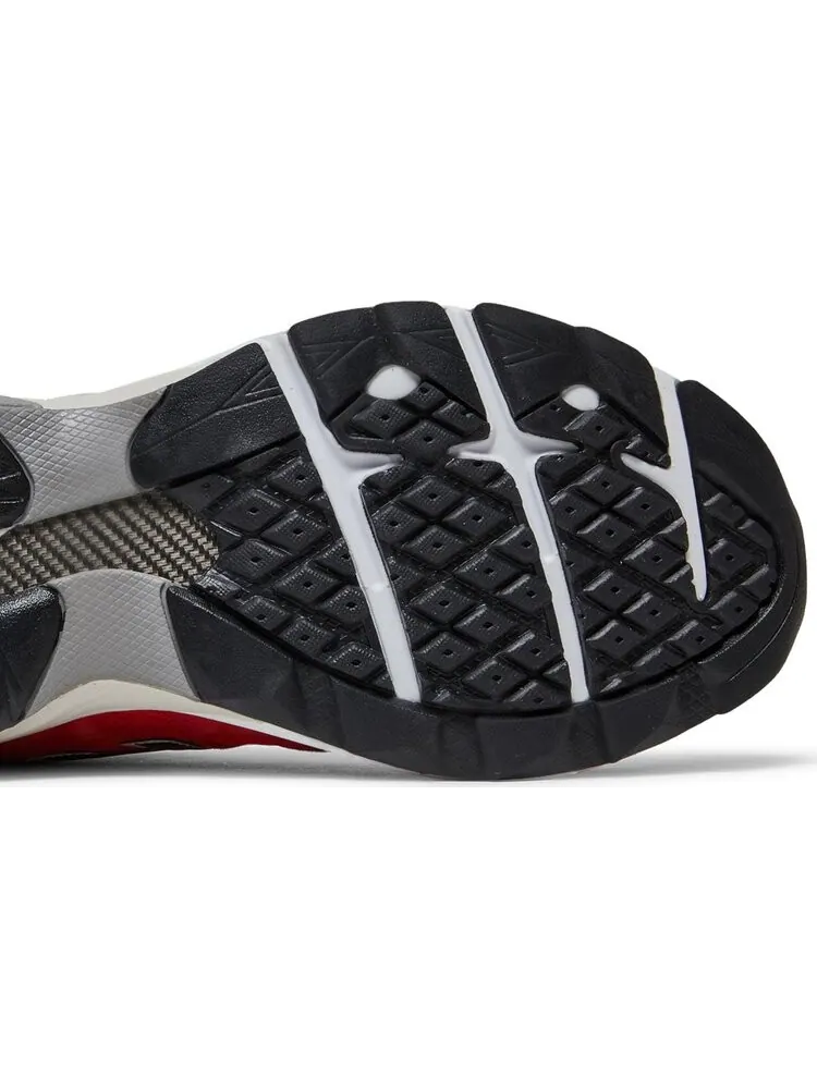 Кроссовки New Balance 990v3 'Red Suede' Made In USA — изображение 5 из 8, красный