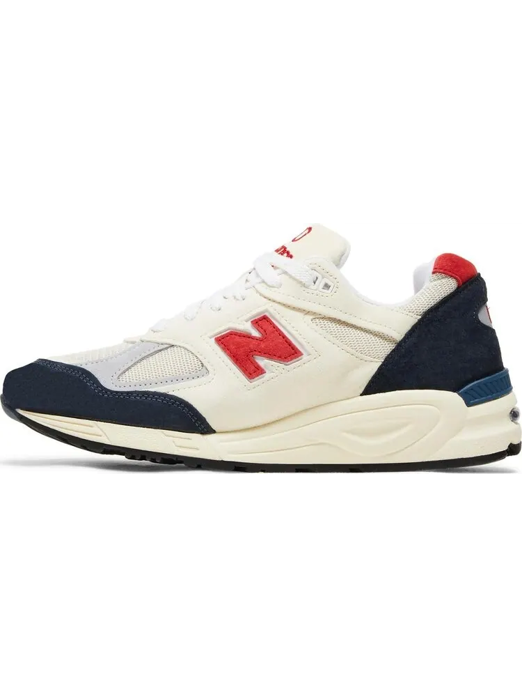 Кроссовки New Balance Teddy Santis x 990v2 Made in USA 'Navy Sea Salt' — изображение 3 из 8, белый