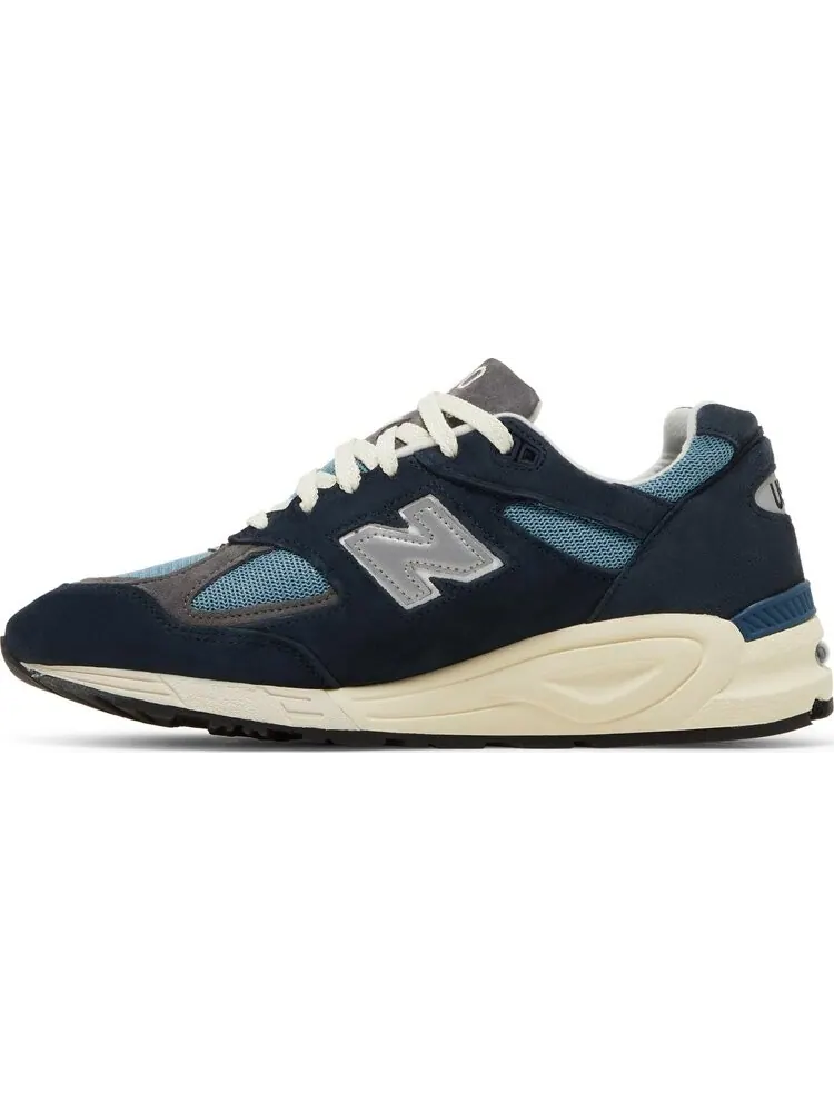 Кроссовки New Balance Teddy Santis x 990v2 Made in USA 'Navy' — изображение 3 из 8, синий
