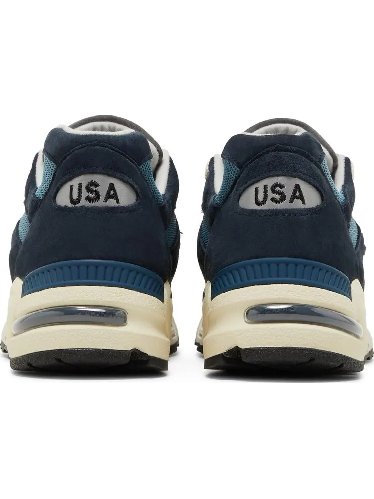 Кроссовки New Balance Teddy Santis x 990v2 Made in USA 'Navy' — изображение 6 из 8, синий
