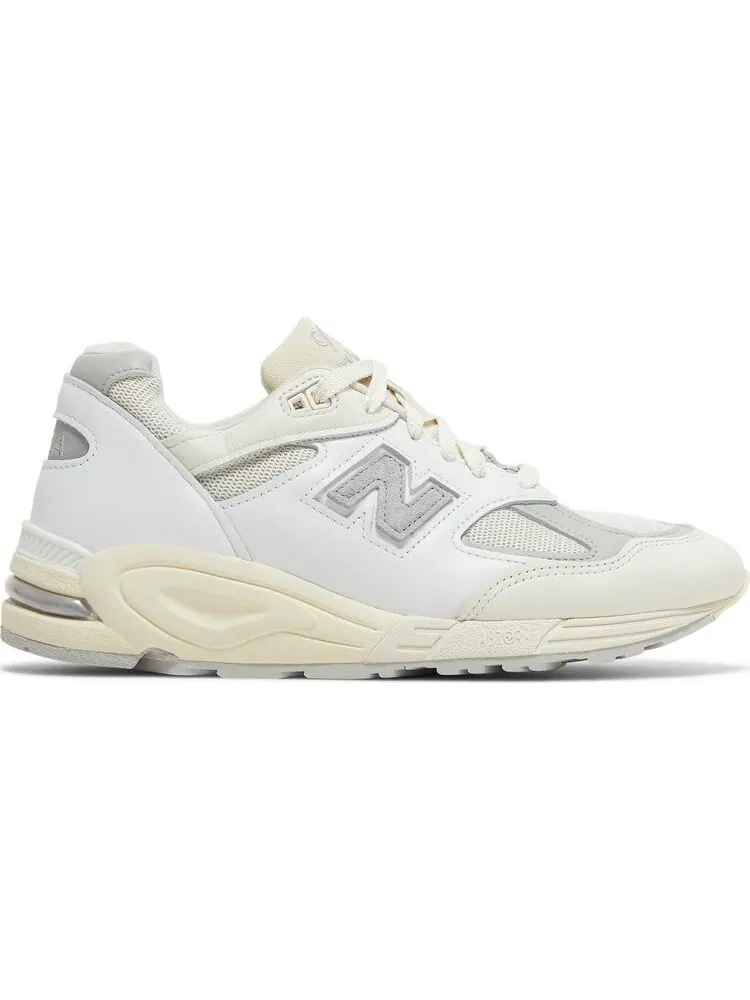 Кроссовки New Balance Teddy Santis x 990v2 Made in USA 'Sea Salt' — изображение 1 из 8, белый