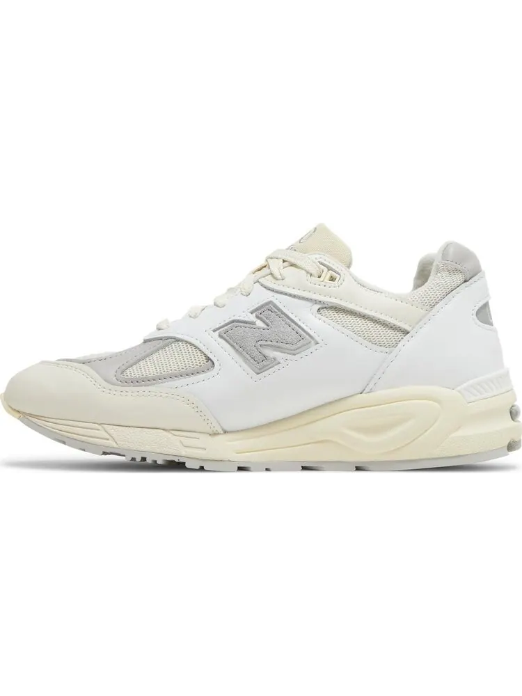 Кроссовки New Balance Teddy Santis x 990v2 Made in USA 'Sea Salt' — изображение 3 из 8, белый