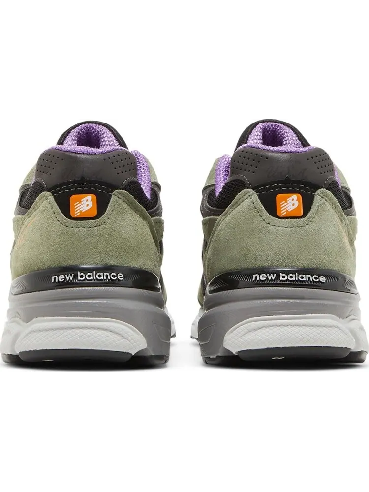 Кроссовки New Balance Teddy Santis x 990v3 Made In USA 'Olive Leaf' — изображение 6 из 8, зеленый