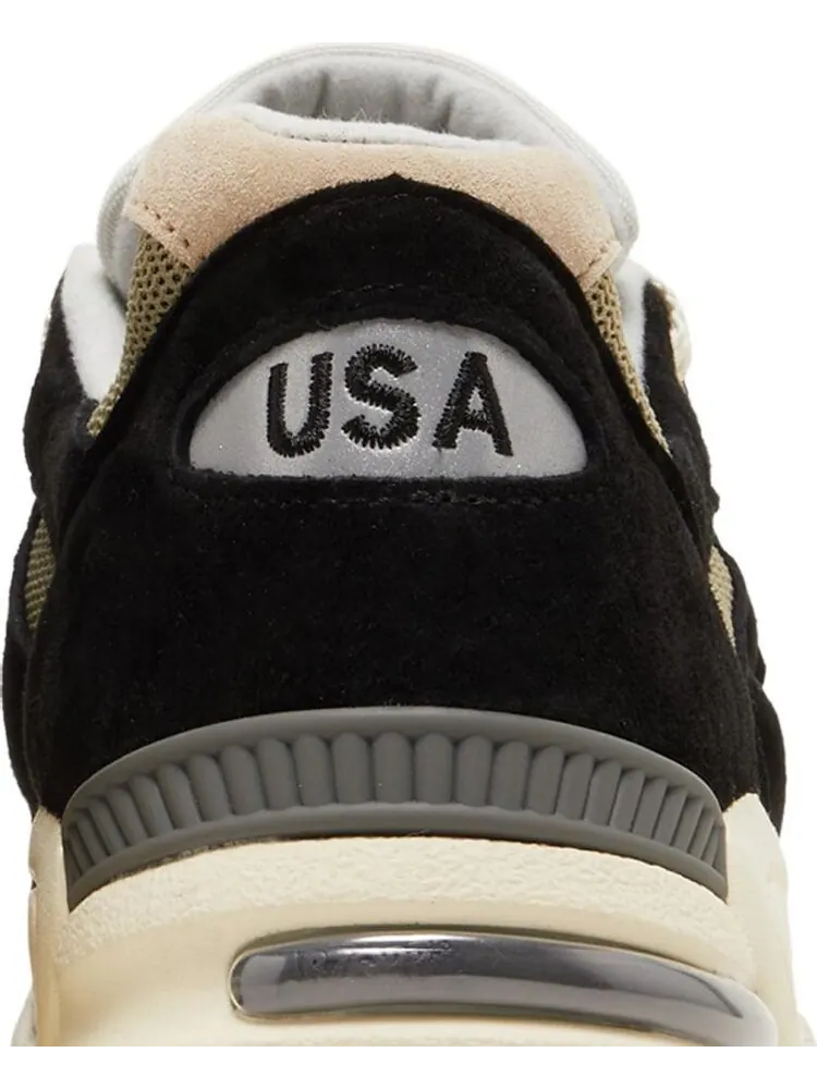 Кроссовки New Balance Teddy Santis x 990v2 Made in USA 'Black' — изображение 7 из 8, черный