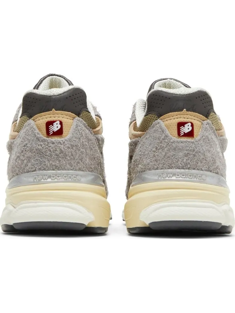 Кроссовки New Balance Teddy Santis x 990v3 Made In USA 'Marblehead' — изображение 6 из 8, серый