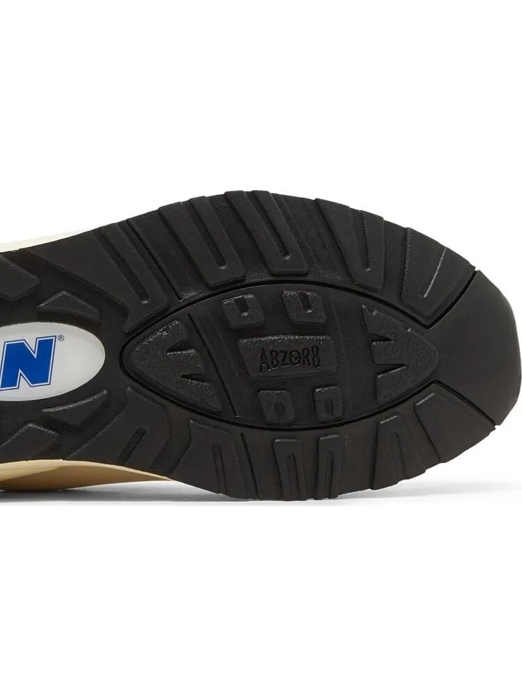 Кроссовки New Balance Teddy Santis x 990v2 Made in USA 'White Blue' — изображение 5 из 8, белый
