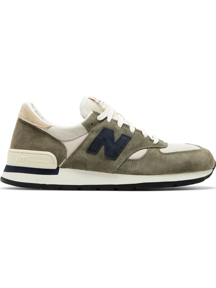 Кроссовки New Balance Teddy Santis x 990v1 Made in USA 'Grey' — изображение 1 из 8, серый