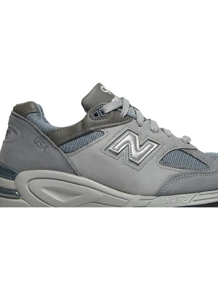 Кроссовки New Balance WTAPS x 990v2 Made In USA 'Grey' — изображение 2 из 8, зеленый