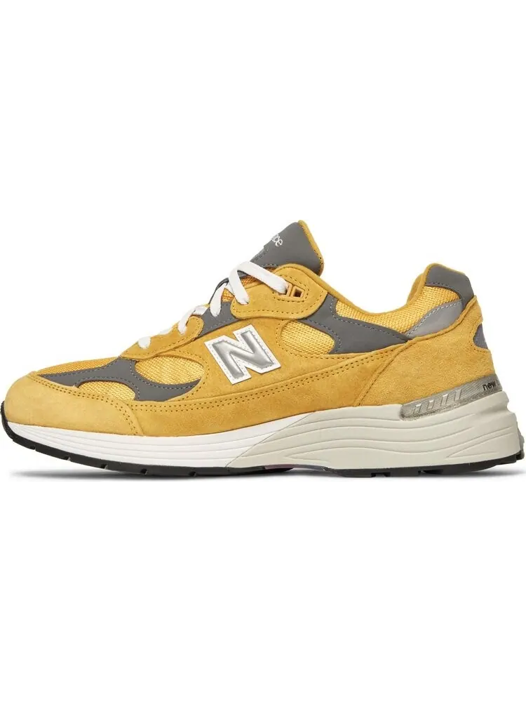 Кроссовки New Balance 992 Made in USA 'Gold Cream' — изображение 3 из 8, золото