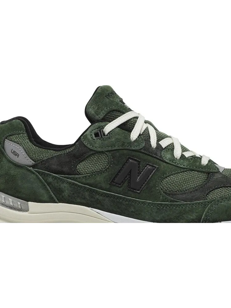 Кроссовки New Balance JJJJound x 992 Made in USA 'Mossy Green' — изображение 2 из 8, зеленый
