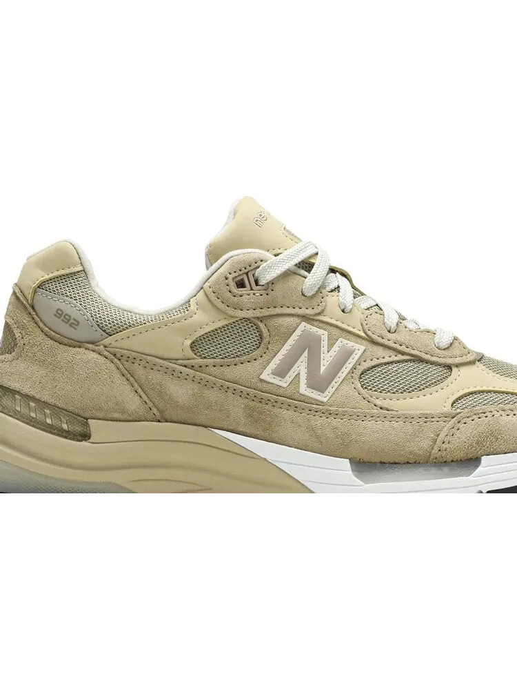 Кроссовки New Balance 992 Made in USA 'Tan' — изображение 2 из 8, загар