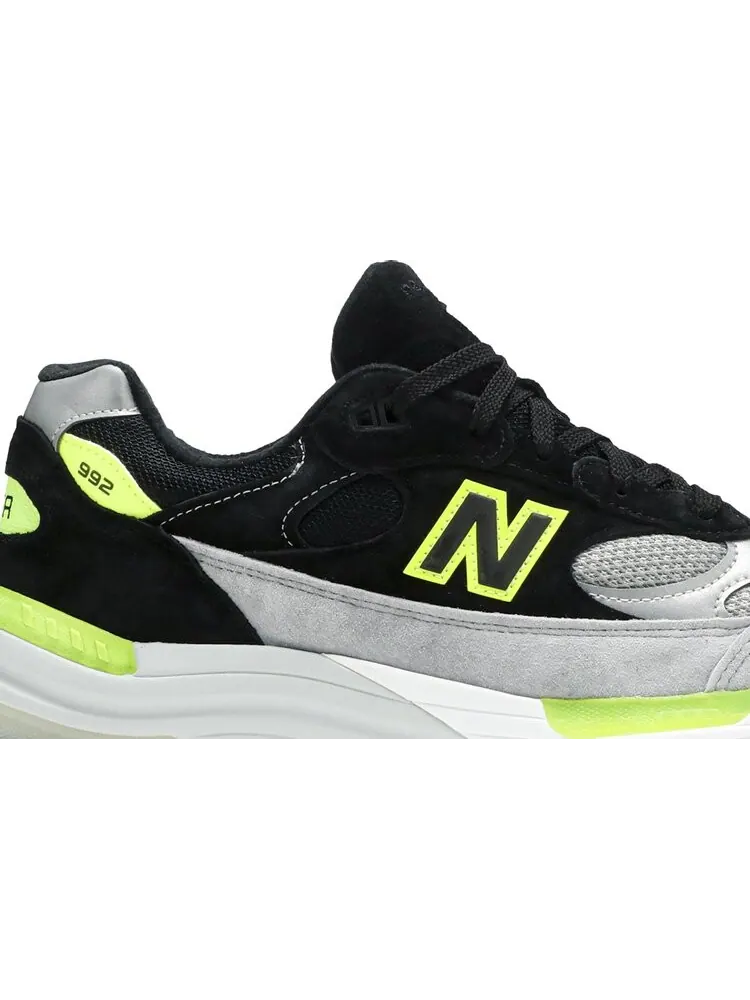 Кроссовки New Balance 992 Made in USA 'Black Grey Volt' — изображение 2 из 8, черный