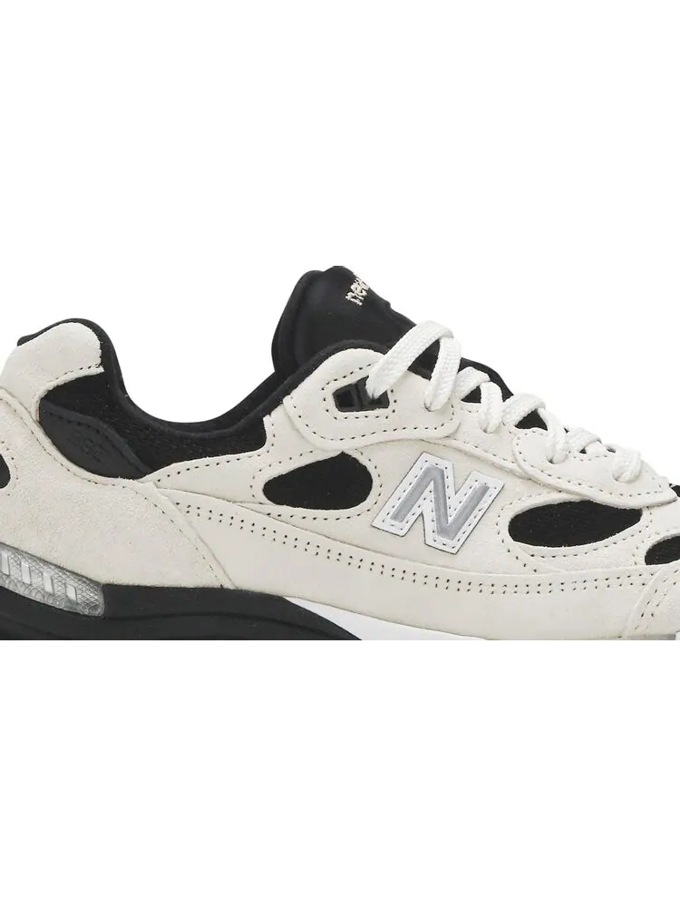 Кроссовки New Balance Studio FY7 x 992 Made in USA 'Cream' — изображение 2 из 8, бежевый