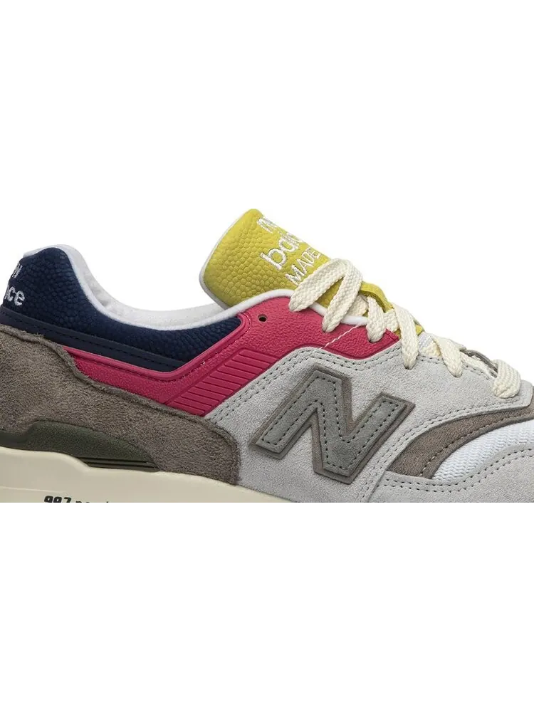 Кроссовки New Balance Aimé Leon Dore x 997 'Canary Yellow' — изображение 2 из 8, серый