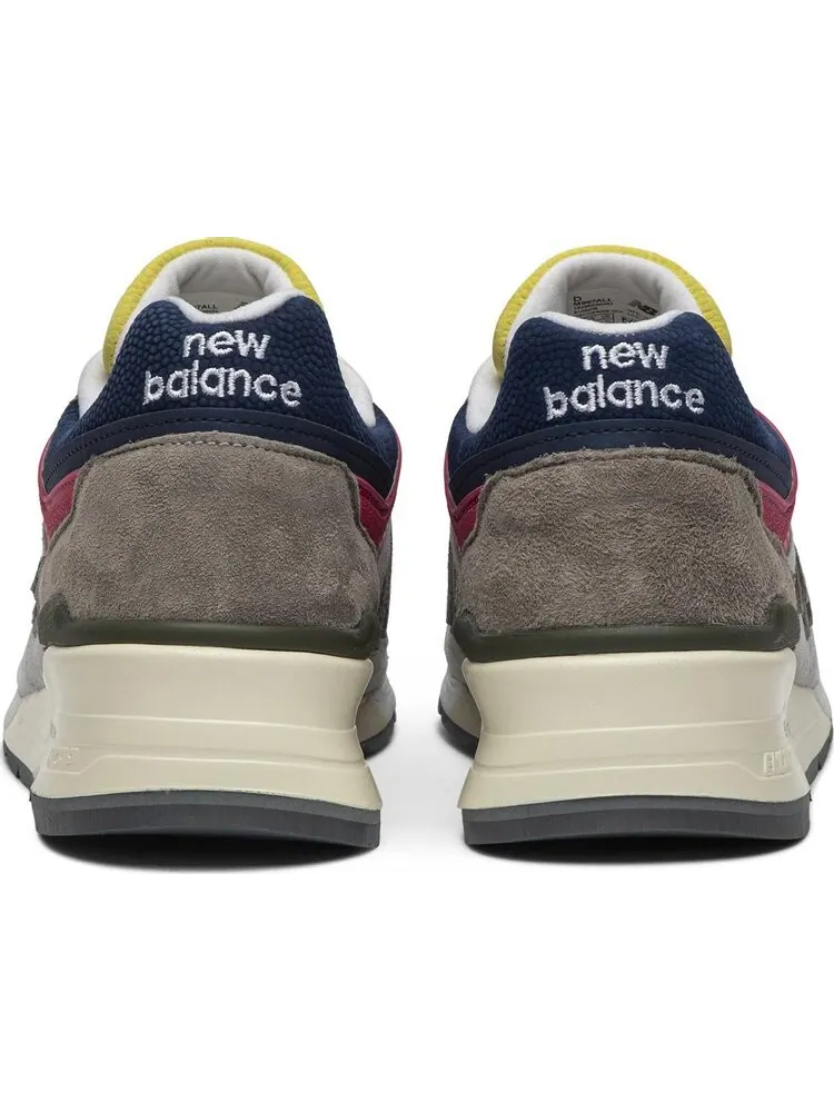 Кроссовки New Balance Aimé Leon Dore x 997 'Canary Yellow' — изображение 6 из 8, серый