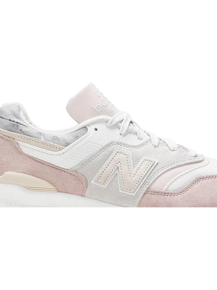 Кроссовки New Balance 997 Made in USA 'Coastal Pack' — изображение 2 из 8, розовый
