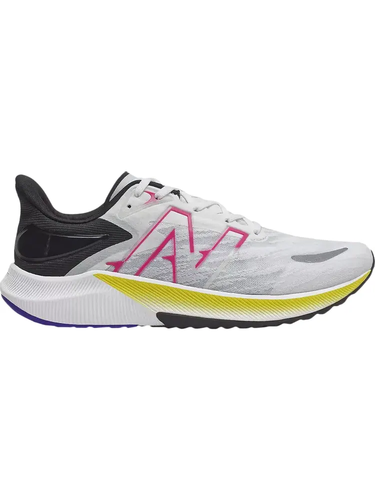 Кроссовки New Balance FuelCell Propel v3 'White Pink Glow' — изображение 1 из 1, белый