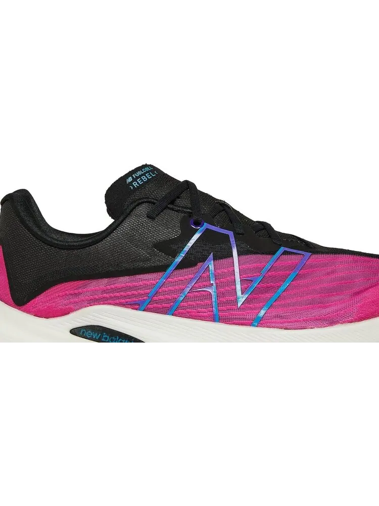 Кроссовки New Balance FuelCell Rebel v2 'Pink Glow Black' — изображение 2 из 8, розовый