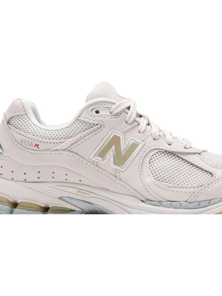 Кроссовки New Balance 2002R 'Cream' — изображение 2 из 8, бежевый