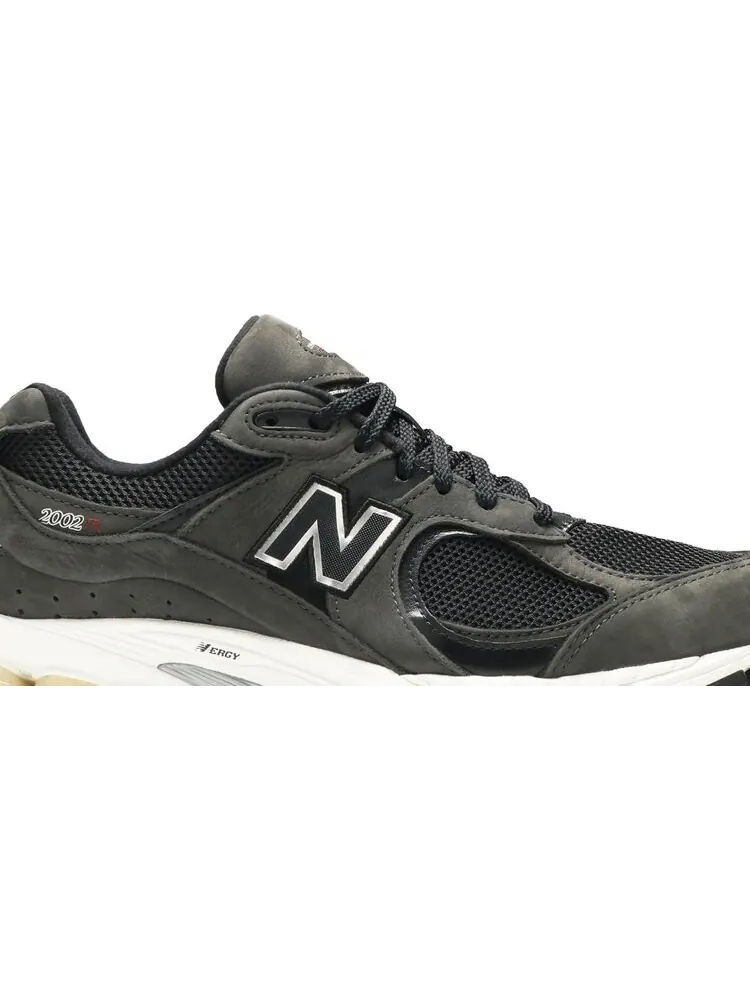 Кроссовки New Balance 2002R OG 'Dark Grey' — изображение 2 из 8, серый