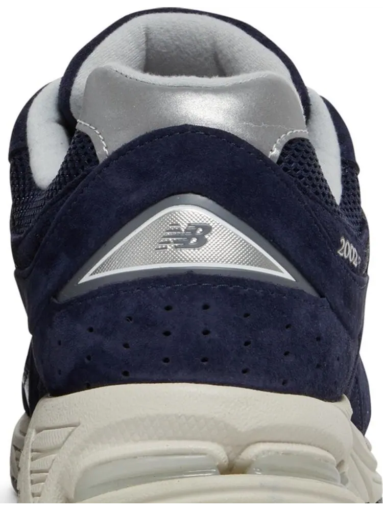 Кроссовки New Balance 2002 'Pigment' — изображение 7 из 8, синий