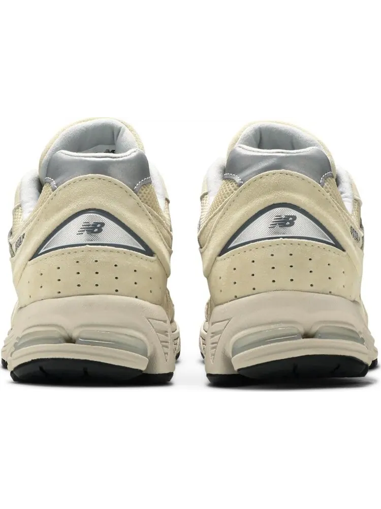 Кроссовки New Balance 2002 'Bone' — изображение 6 из 8, коричневый