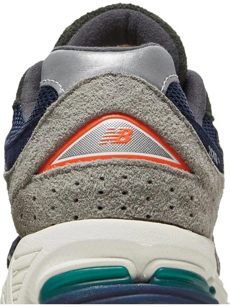 Кроссовки New Balance 2002 'Defense Green Natural Indigo' — изображение 7 из 8, зеленый