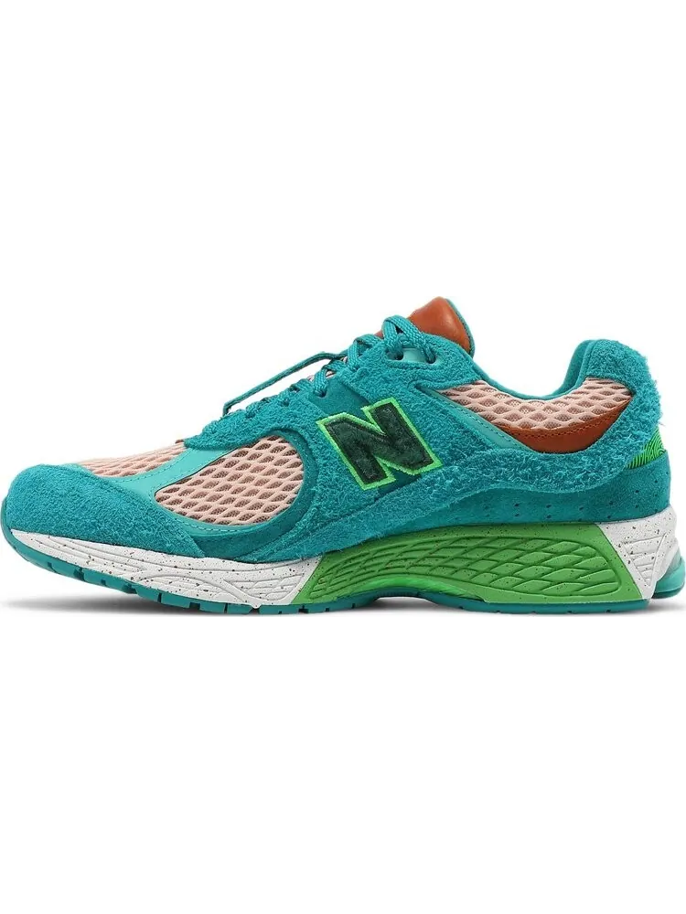 Кроссовки New Balance 2002R 'Water Be The Guide' от Salehe Bembury — изображение 3 из 8, бирюзовый