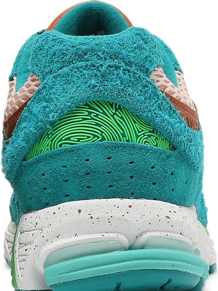 Кроссовки New Balance 2002R 'Water Be The Guide' от Salehe Bembury — изображение 7 из 8, бирюзовый