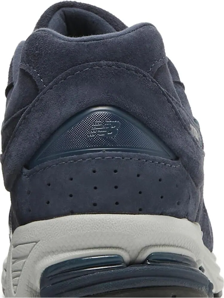 Кроссовки New Balance 2002R 'Navy' — изображение 7 из 8, синий