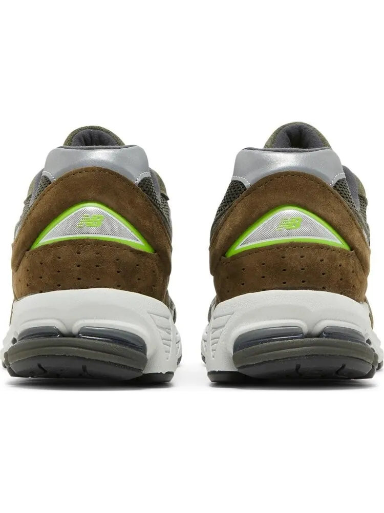 Кроссовки New Balance 2002 'Camo Green' — изображение 6 из 8, зеленый