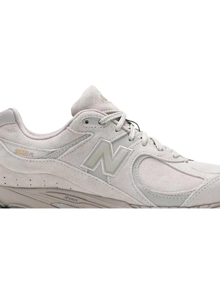 Кроссовки New Balance 2002R 'Incense' — изображение 2 из 8, бежевый