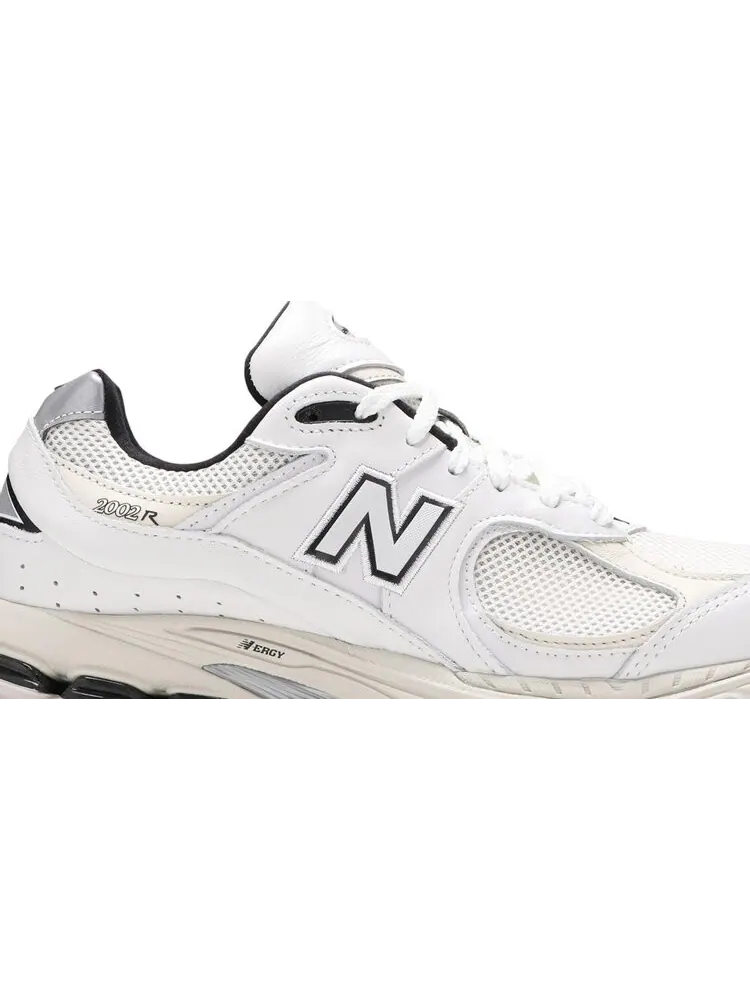 Кроссовки New Balance 2002R 'Atlas Lemon Haze' — изображение 2 из 8, бежевый