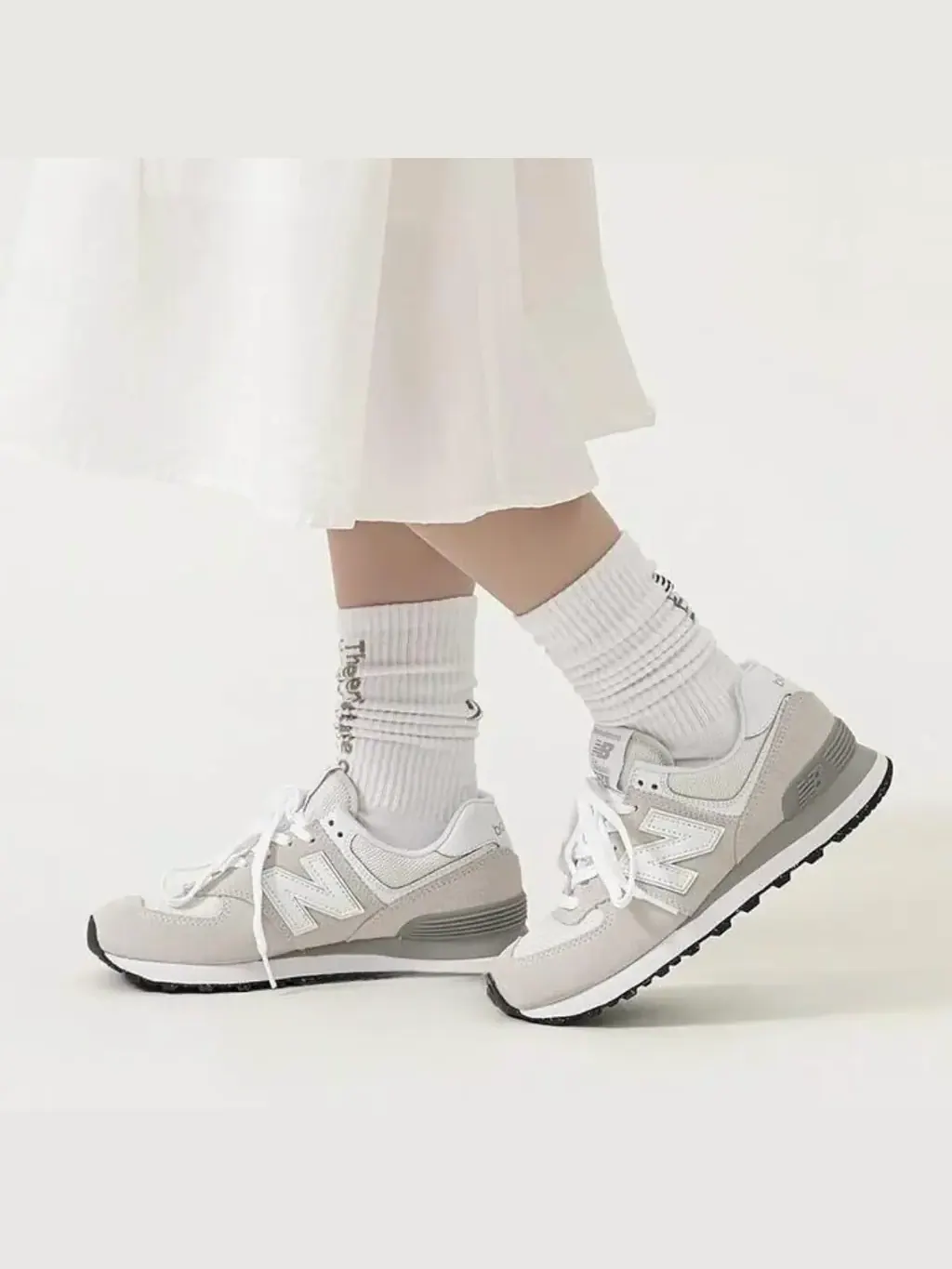 Кроссовки New Balance 574 Core — изображение 2 из 7, светло-серый/белый