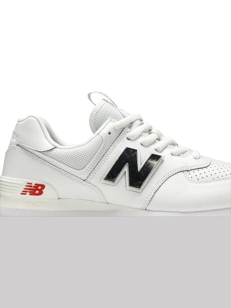 Кроссовки New Balance 574 — изображение 2 из 8, белый