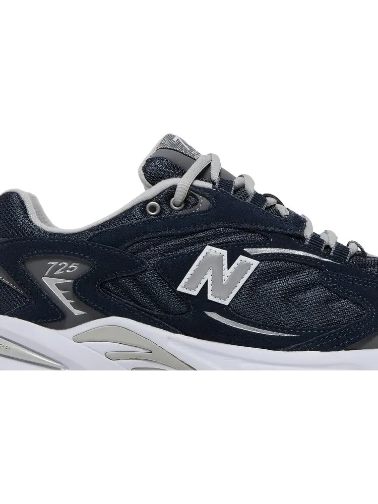 Кроссовки New Balance 725 — изображение 2 из 8, синий