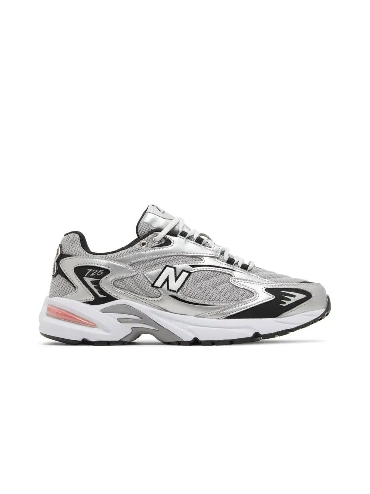Кроссовки New Balance 725v1 — изображение 1 из 4, серебряный